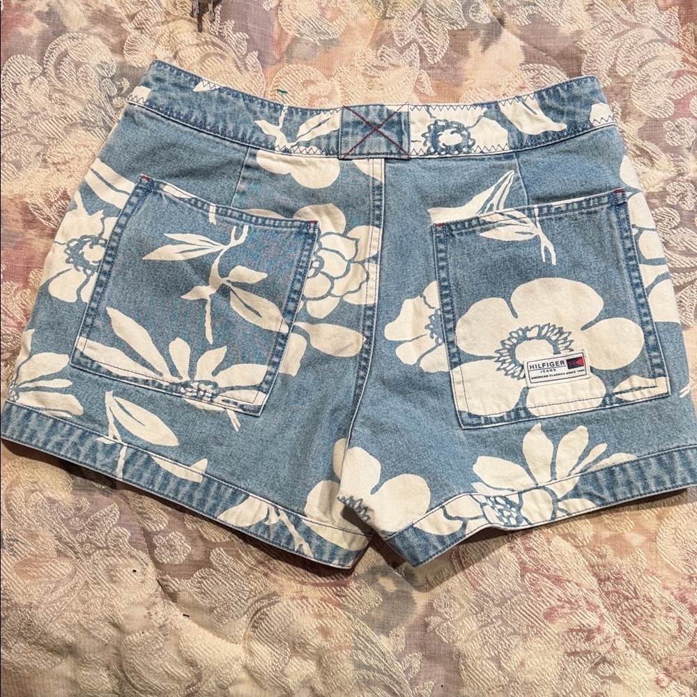 Tommy Hilfiger Blue Floral Jean Shorts vintage - Picture 2 of 6